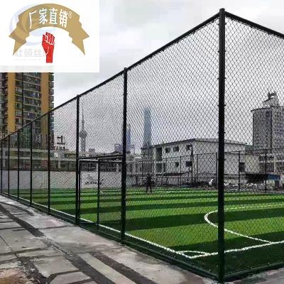 学校笼式足球场围网系列第1种：由焊接网片、尼龙绳网组成