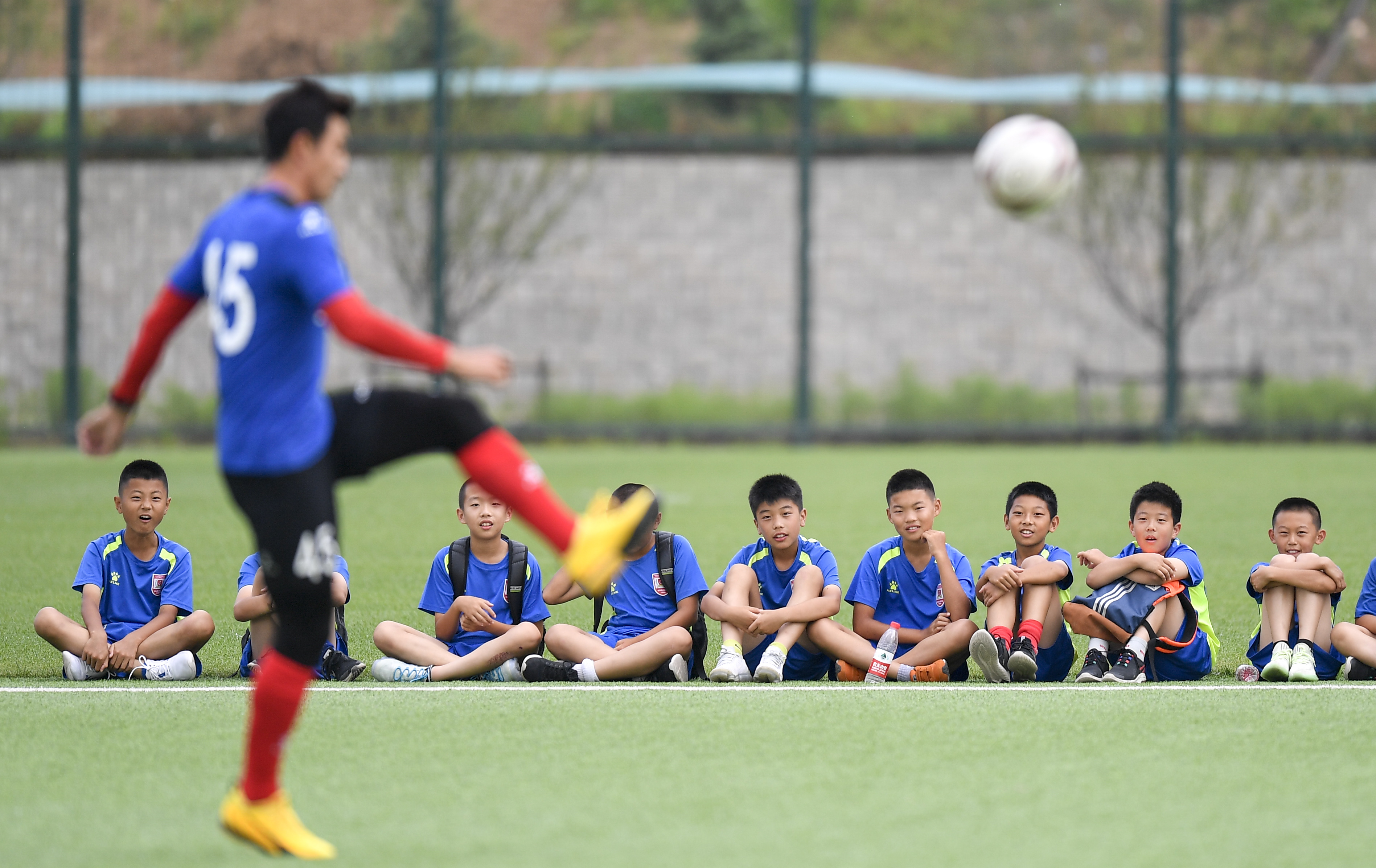 广东5300余家足球培训企业成立2021年新增200余家企业