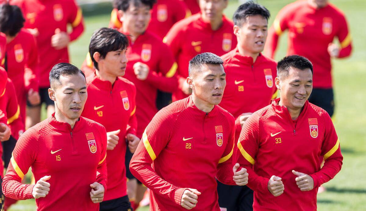 曝中国U19国家队集训名单26人聚上海2020年退役
