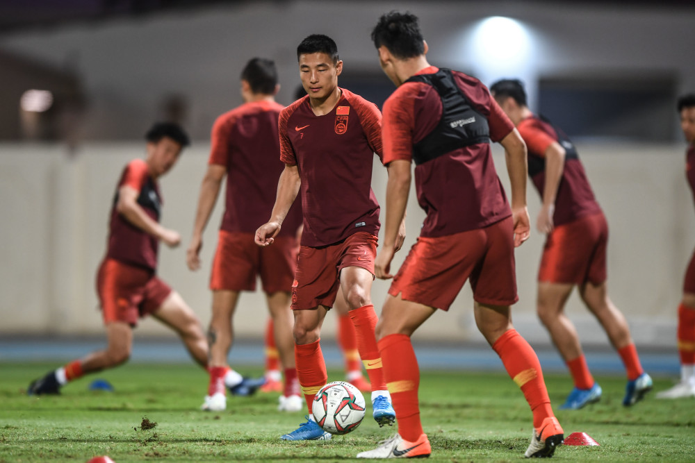 中国U23男足备战“迪拜杯”邀请赛1:1阿联酋劲旅瓦赫达
