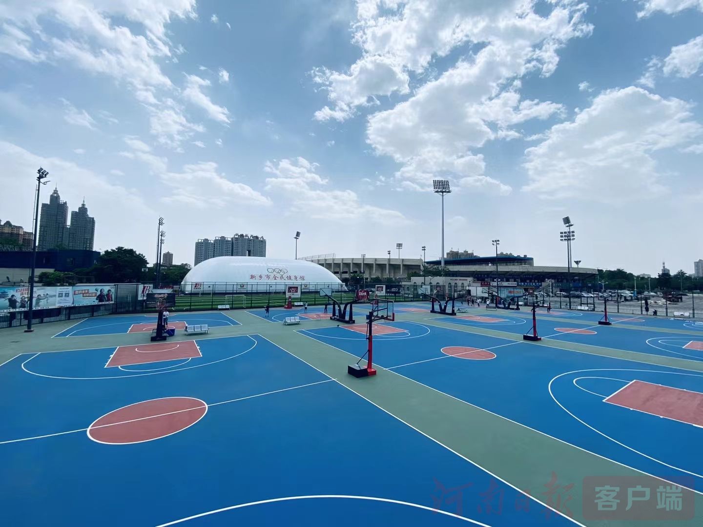 南京将有序恢复开放室外区域8月26日走访户外体育运动场所