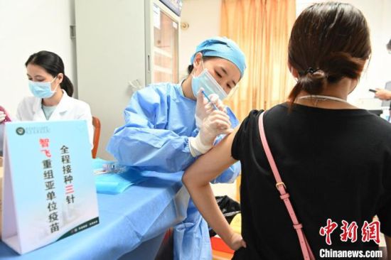 江阴体育馆新冠疫苗接种点为固定的一套流程有哪些？
