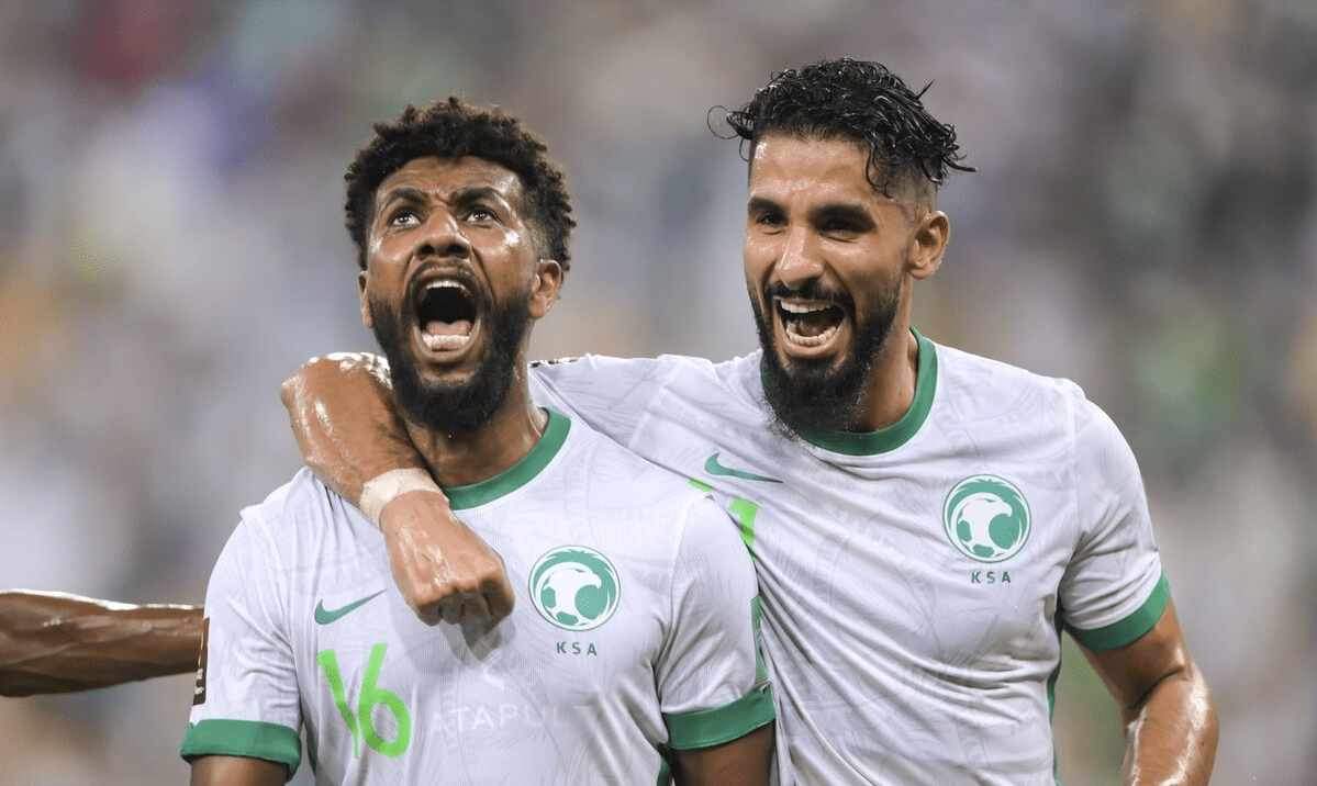 世预赛迪拜杯：沙特2-0完胜亚洲冠军