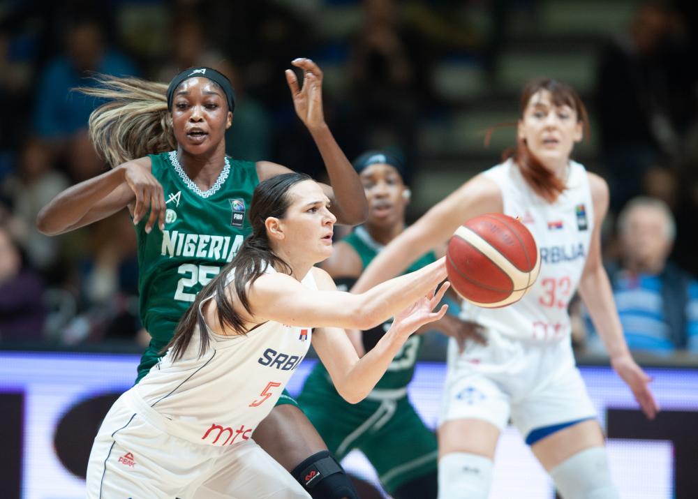 中国女篮90-76轻取非洲冠军尼日利亚队，对手是马里