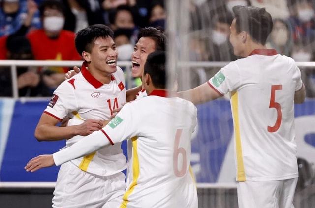 国足迎来第三个对手越南队，差距较为明显，范志毅力挺