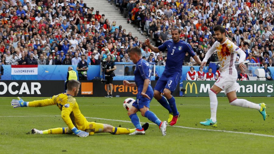 
2022年的卡塔尔世界杯世预赛“再燃战火”，意大利上演了什么叫做疯狂