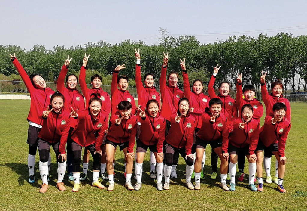 致敬中国女足传承旋风精神——武汉市每学期路幼儿园亲子足球嘉年华