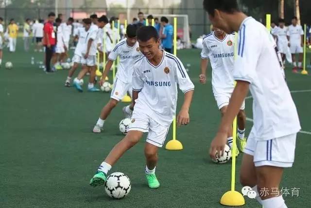 体育特长生招考咯南沙第一中学今年将招收10名全国青少年校园足球特色学校