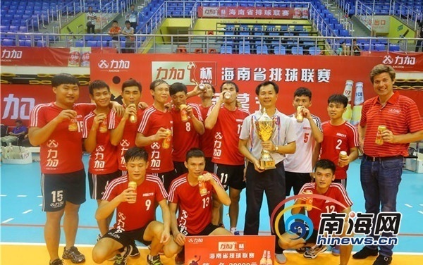 
中国排球联赛现已全面打响北京男排对阵天津男排比赛在线人数达到20000人