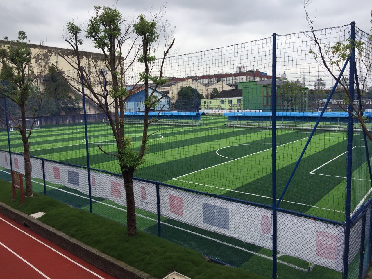 
贵港市九凌湖足球训练基地（一期）完工基地整体提升招标