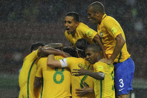 南美区世预赛-巴阿双雄2球巴西2-0胜秘鲁