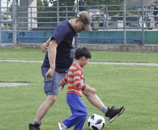 做小学生足球培训心得（二）：让学生感受足球的魅力