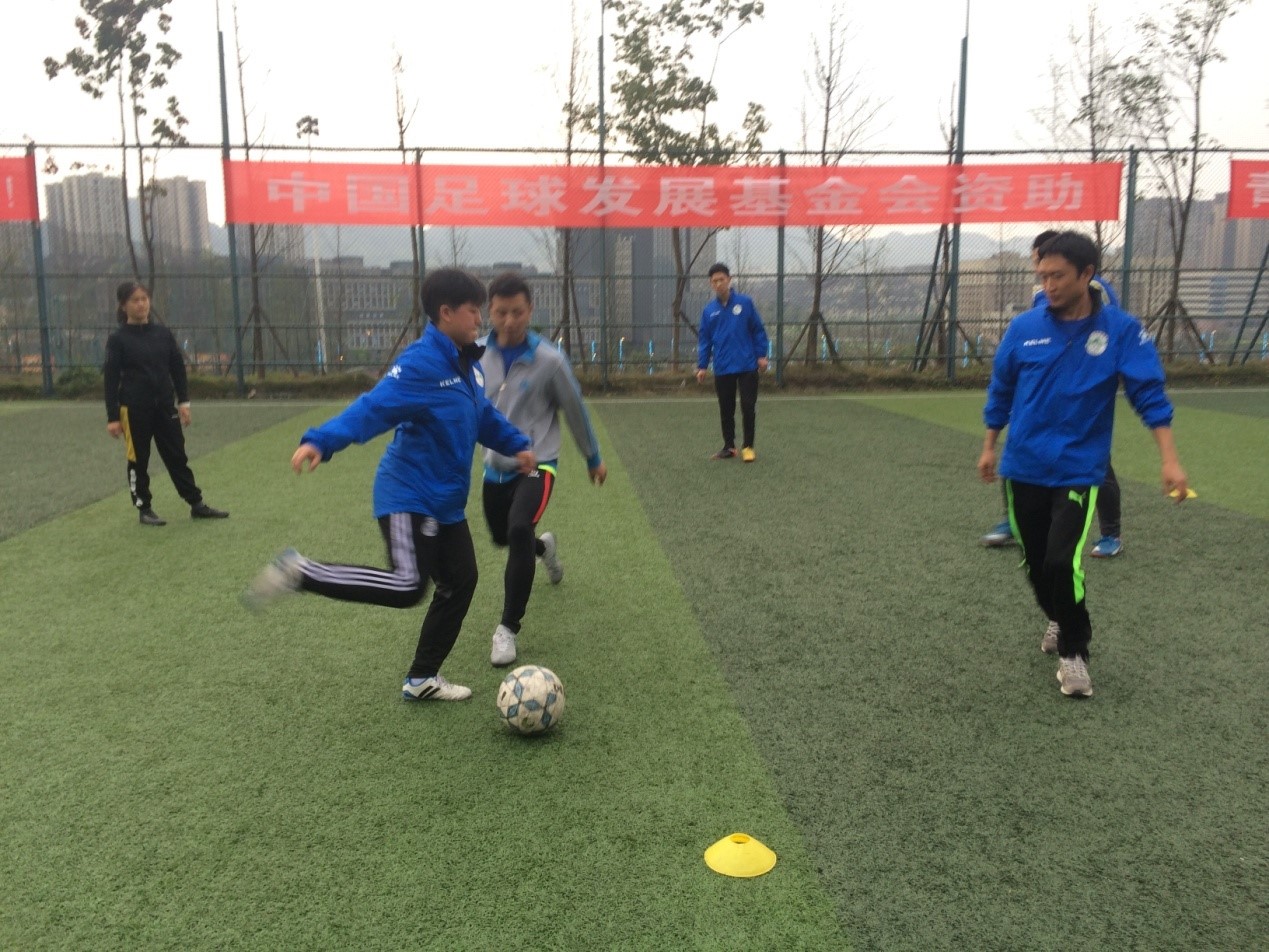 杭州的少儿足球培训班的收费主要是哪些方面组成的呢？
