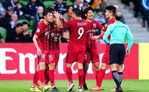 中国足球来说2022年充满未知数只期待这一年对好一点