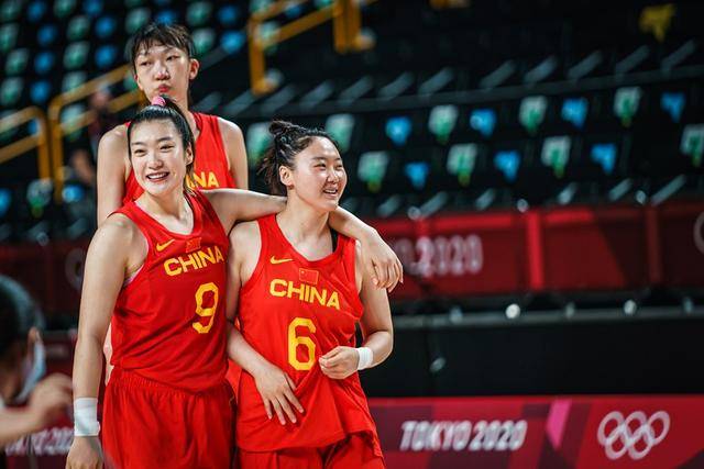 国际篮联女篮国家队最新排名：中国女篮强势升至前八