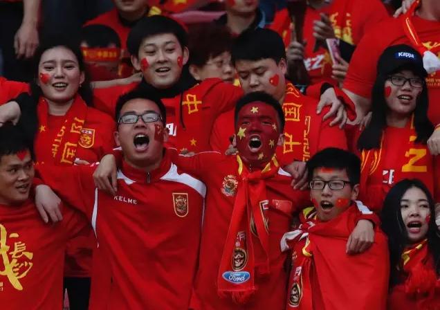国足状态扭转，国足球迷来说出现像大年初一输给越南队