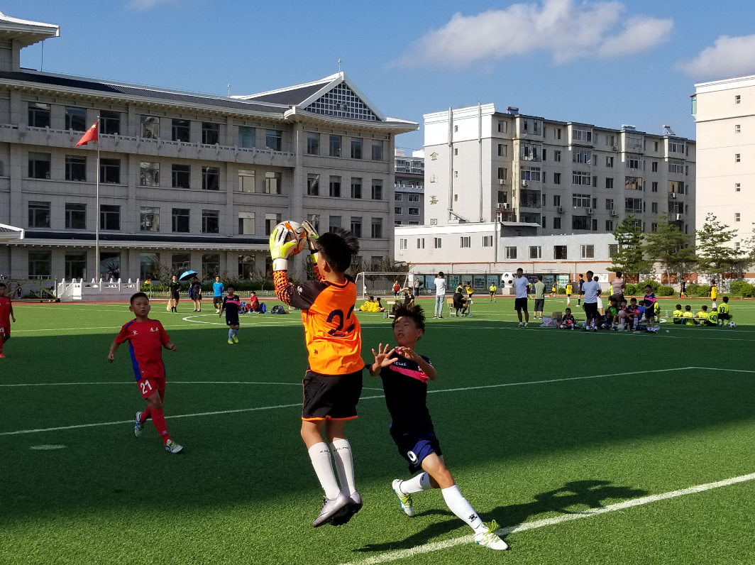 【动态】“高新区2017校园足球比赛”在第一小学开赛