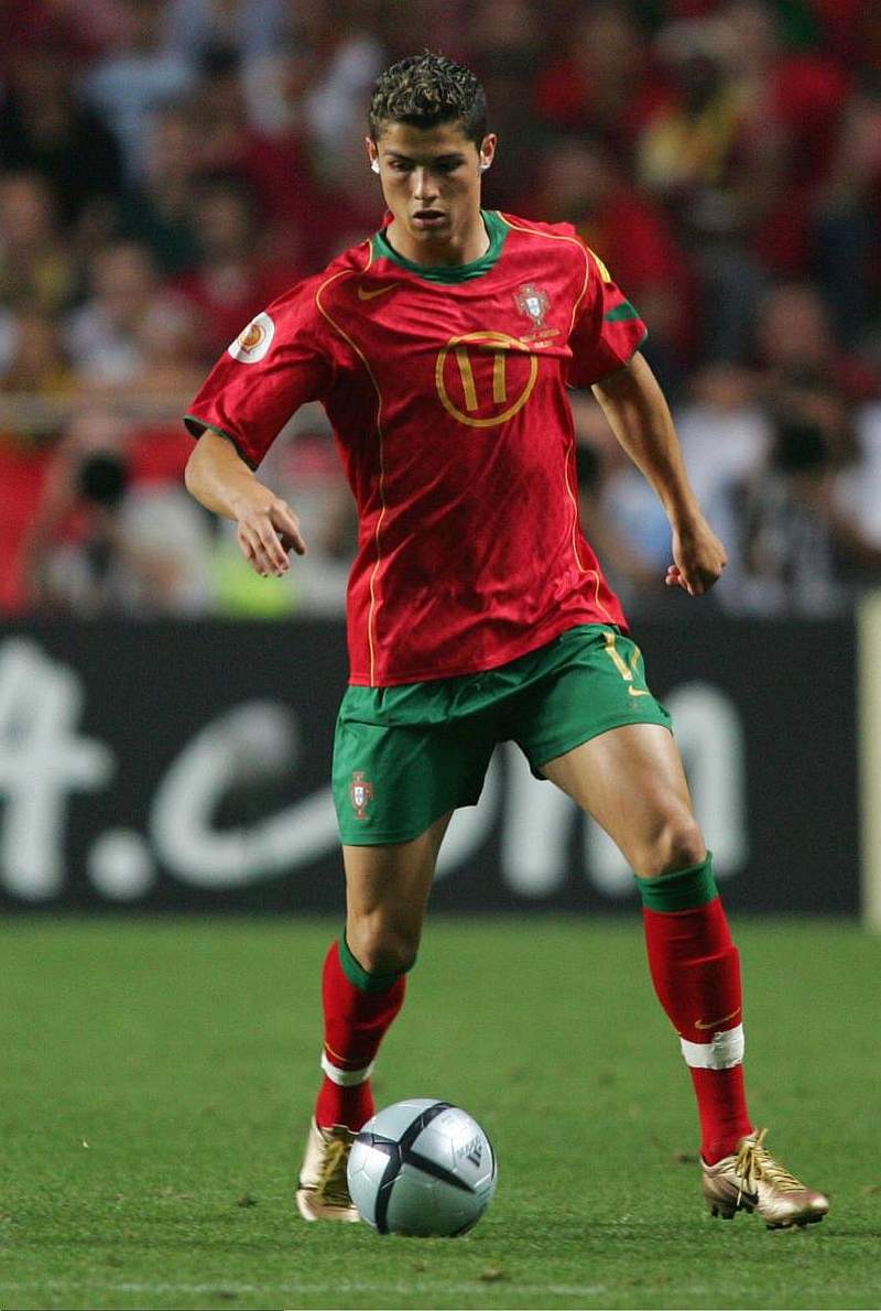 葡萄牙男足官方确认C罗老伤复发或缺席9月5日首场比赛
