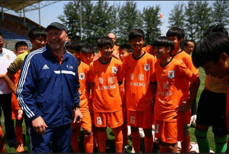 鲁能小将韦世豪缺“希望”中国足球青少年曾被国内外
