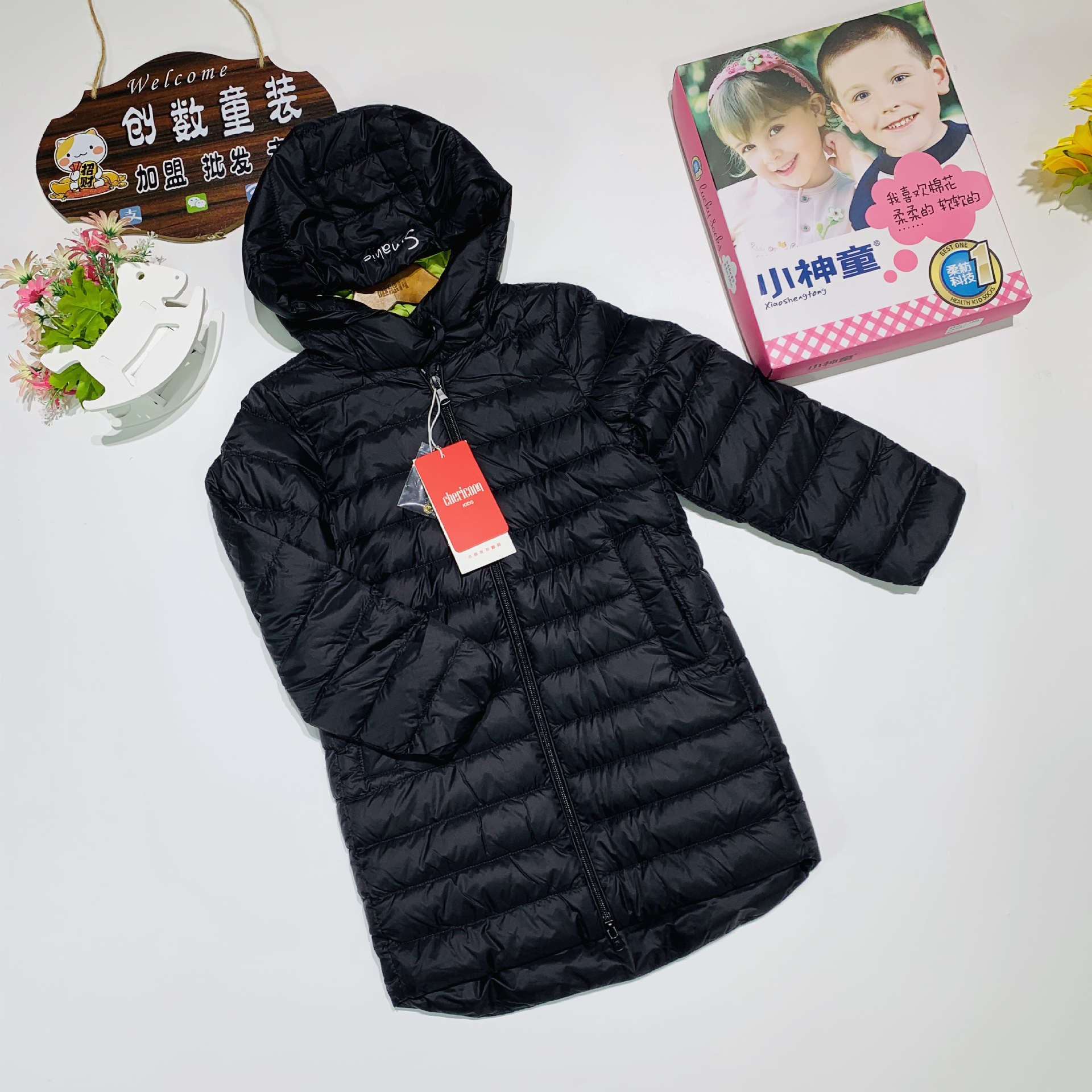 
广州市巴啦服饰起于品牌童装折扣货源批发(组图)