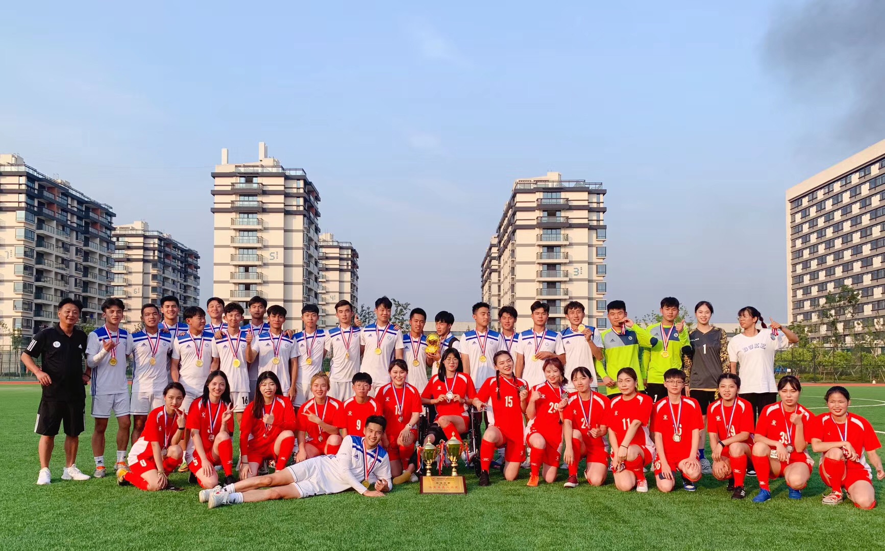 杭州唯一一个足球特长生入围清华破例招12名足球小将