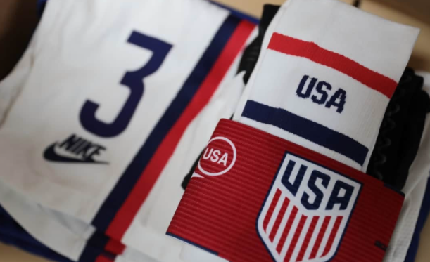 美国海军陆战队涉嫌USMNT世界杯球衣的照片在网上泄露