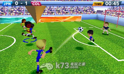 疯狂弧线球3D(CrazyGoal3)足球玩法非常有趣