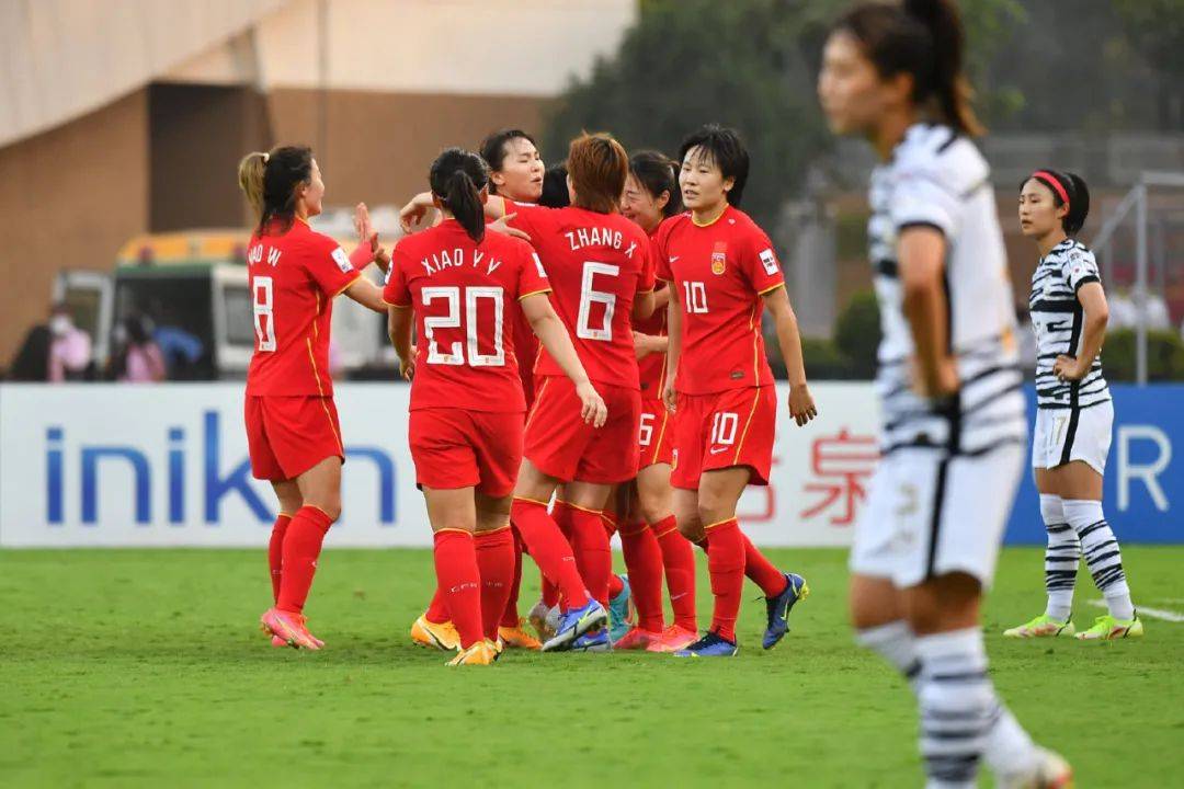 中国女足绝杀澳大利亚女足7比0大胜日本女足(组图)