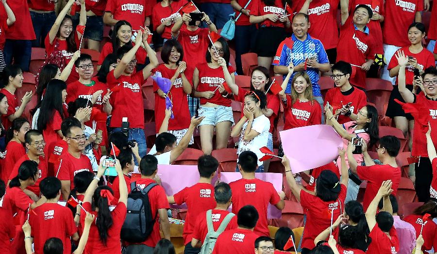 中国是世界第一运动，中国14亿人，足球迷有多少？