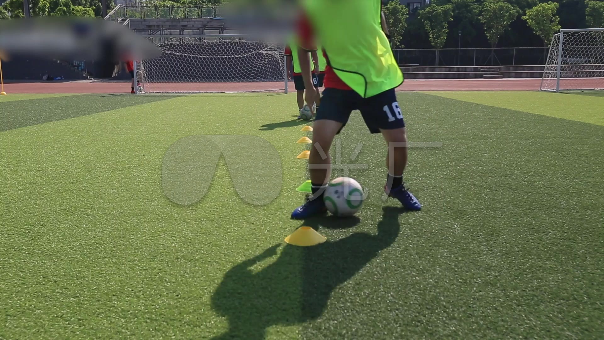 高淳区东坝中心小学“玩转足球快乐成长”的总体目标育人