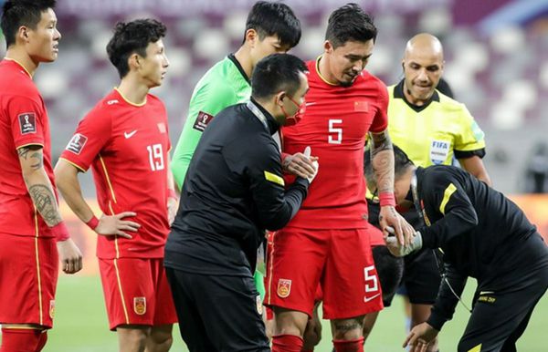 国家足球队与越南国家队比赛做准备国足经验新人着眼未来(组图)