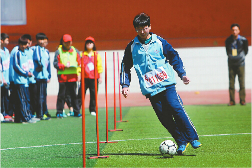 郑州市第九中学、河南省实验中学正式举办我省首批校园足球实验班