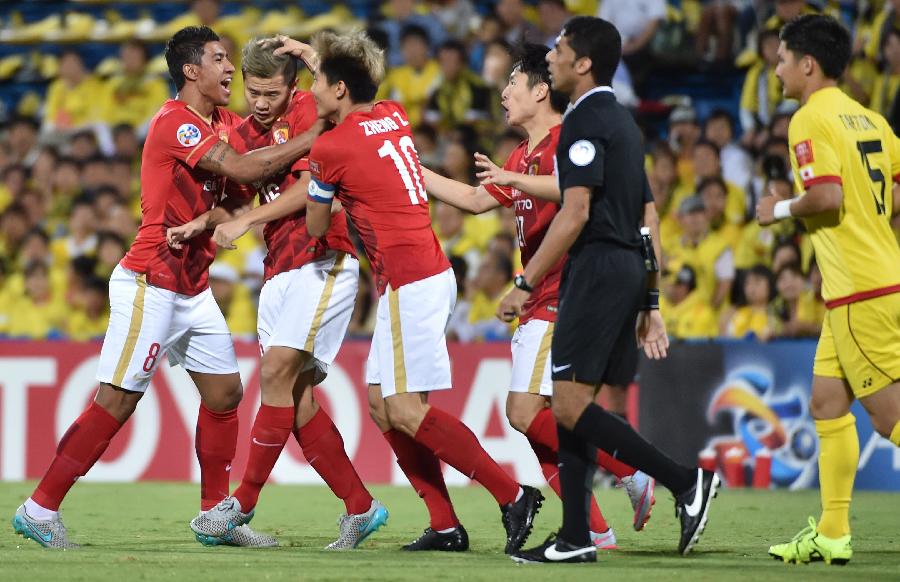 中国足球连遮羞布都输掉了预赛12强赛惨案无解