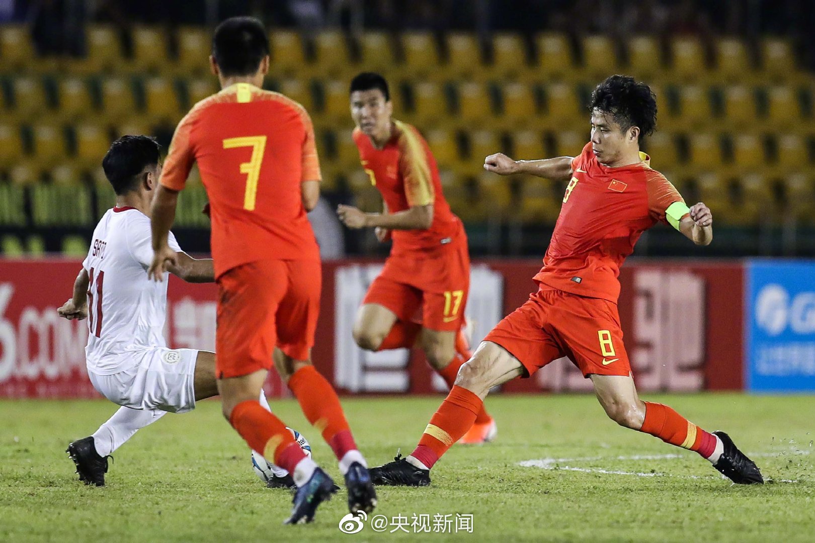 国足的赛程 
留下一地鸡毛，中国足球想要翻身再等10年！