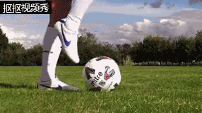 踢球技术动作中的选位、支撑脚位置和准确地触球为