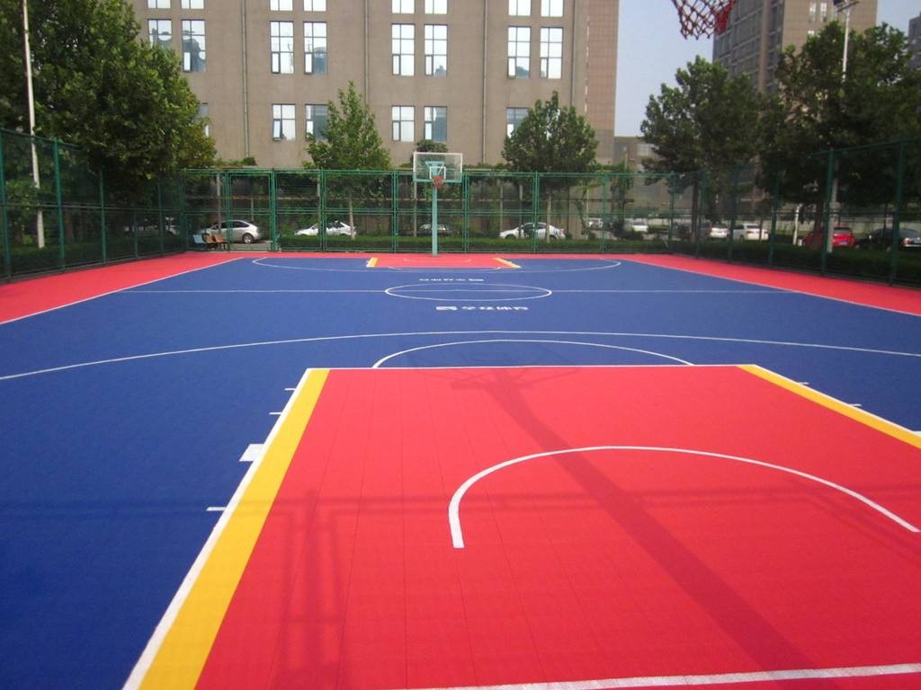 pu篮球场 河南智多星体育设施工程有限公司红色塑胶跑道为什么塑胶跑道普遍都是红色