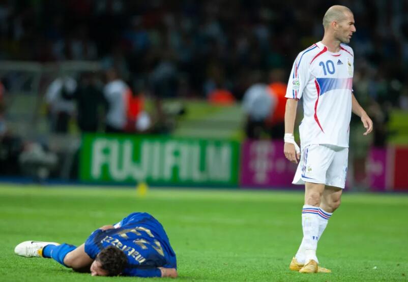 Zinedine Zidane承认他对Marco Matrazzi的头撞“并不自豪”